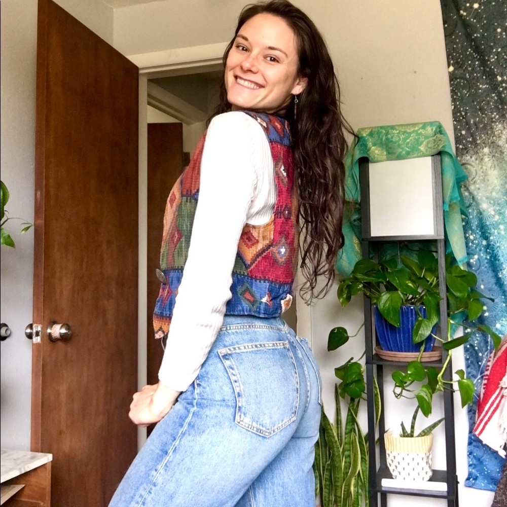 Meet your Posher, Caitlyn